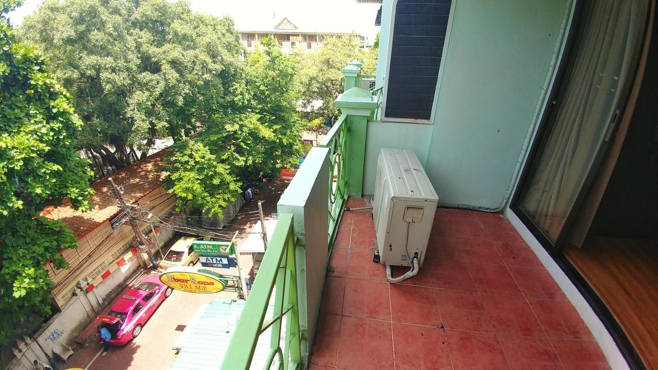 Four Sons Village Banguecoque Exterior foto